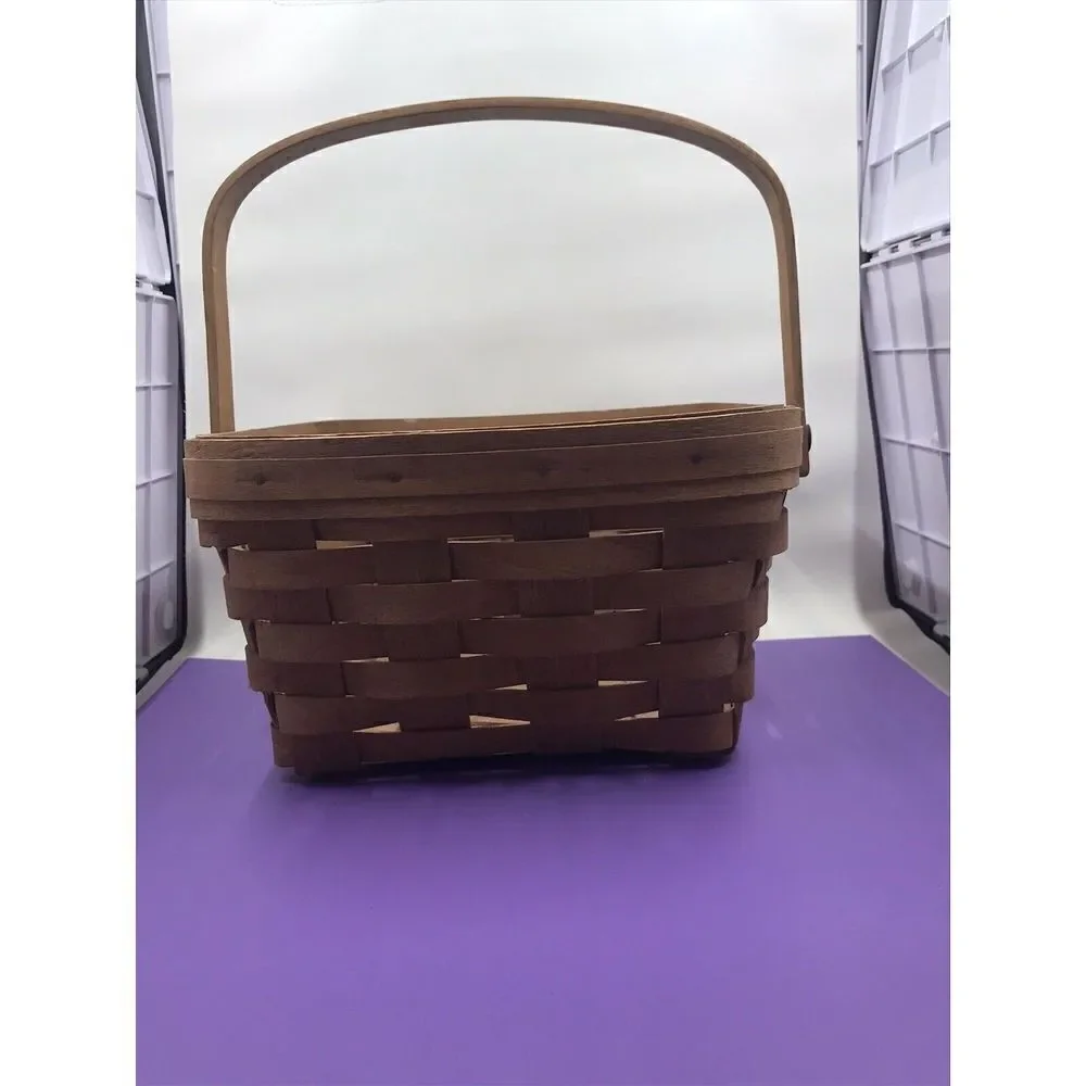 Longaberger Medium Berry Basket 1998 moving handle